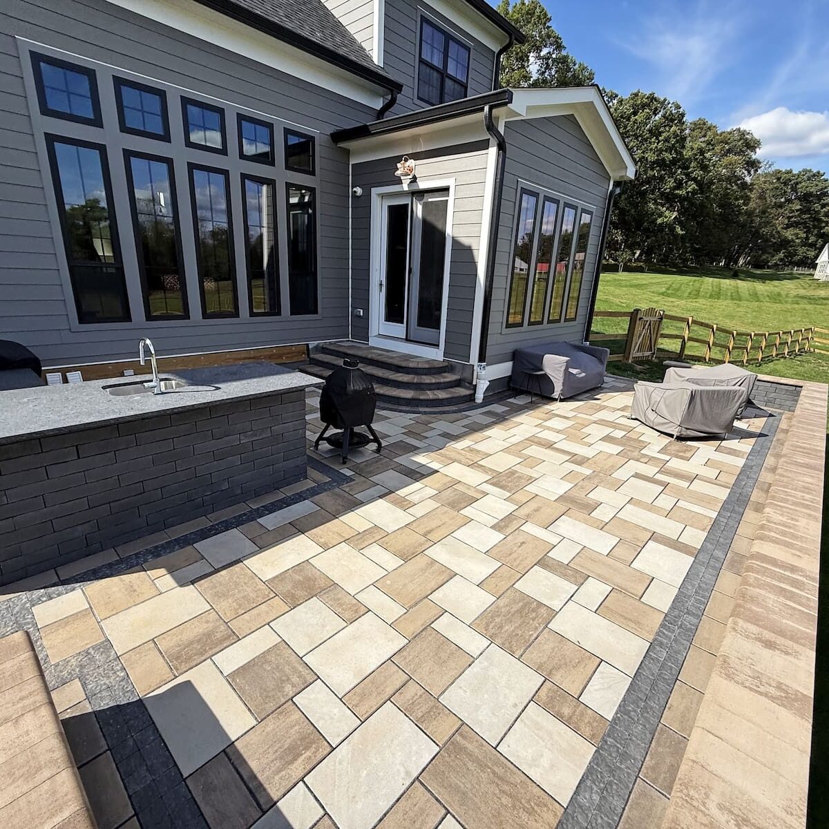 Weikel patio v3